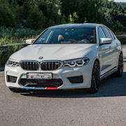 City Racer BMW M5 Parking Area Mod APK 10.0 [Sınırsız Para Hacklendi]